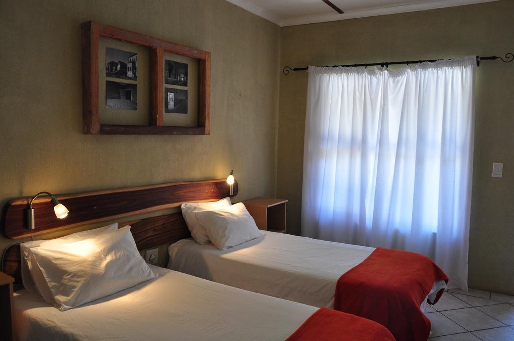 Obelix Guesthouse Lüderitz エクステリア 写真