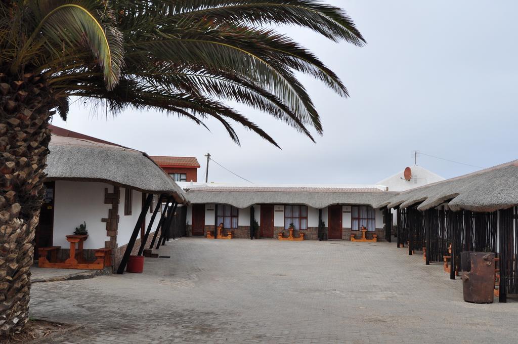Obelix Guesthouse Lüderitz エクステリア 写真
