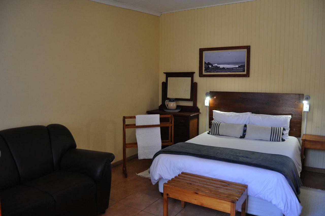 Obelix Guesthouse Lüderitz エクステリア 写真