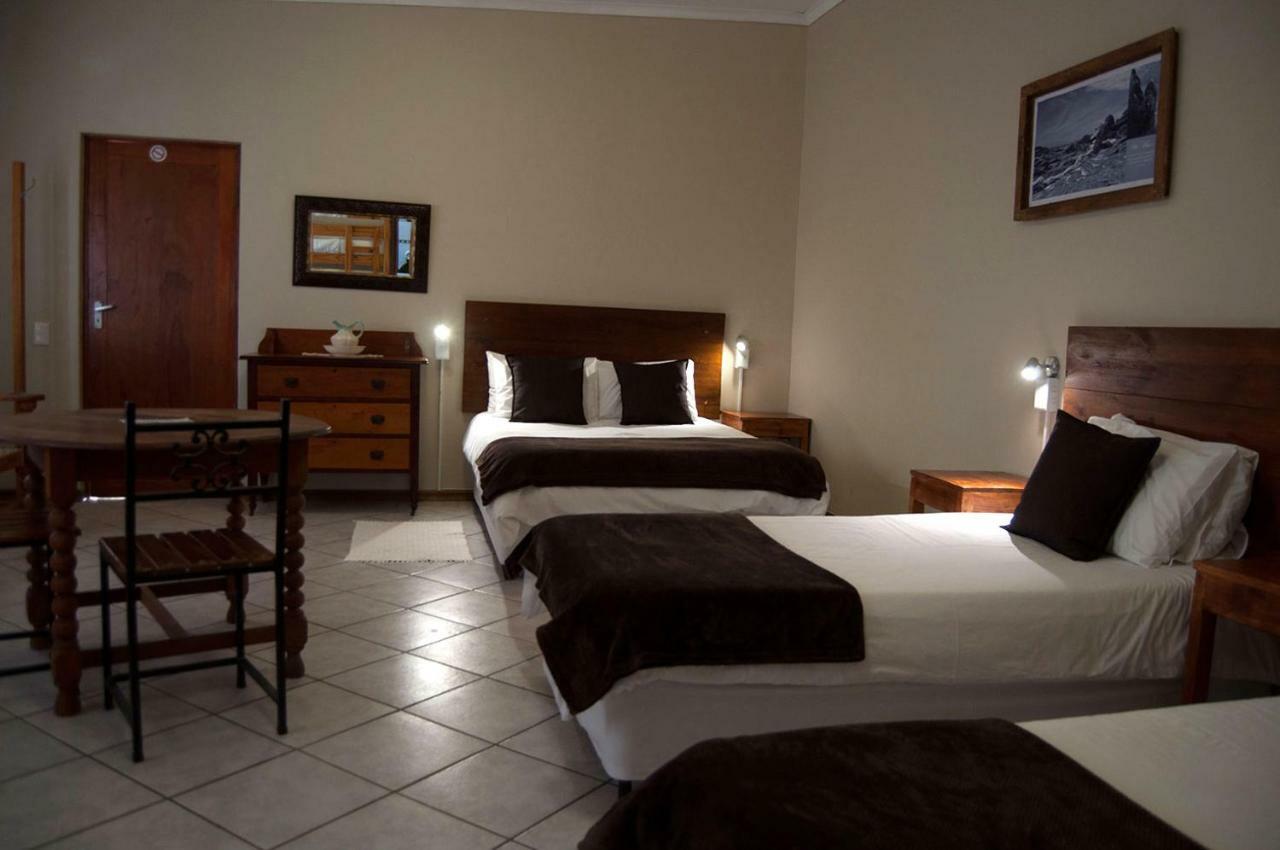 Obelix Guesthouse Lüderitz エクステリア 写真