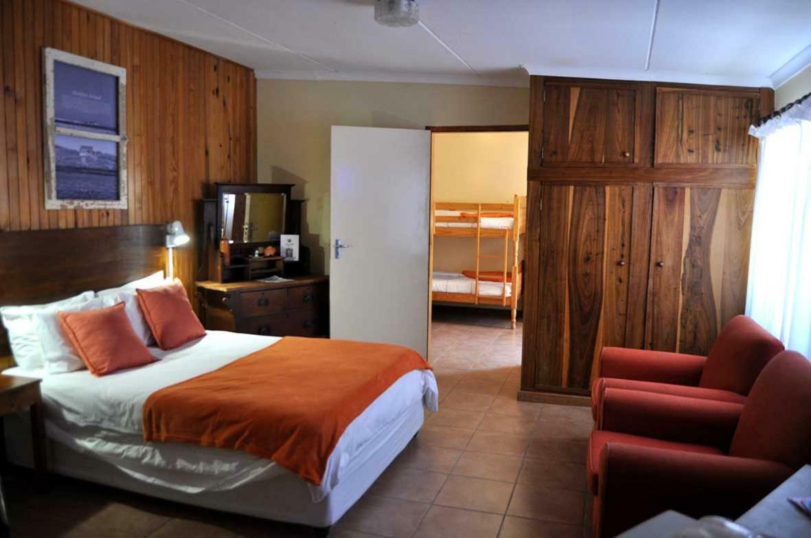 Obelix Guesthouse Lüderitz エクステリア 写真
