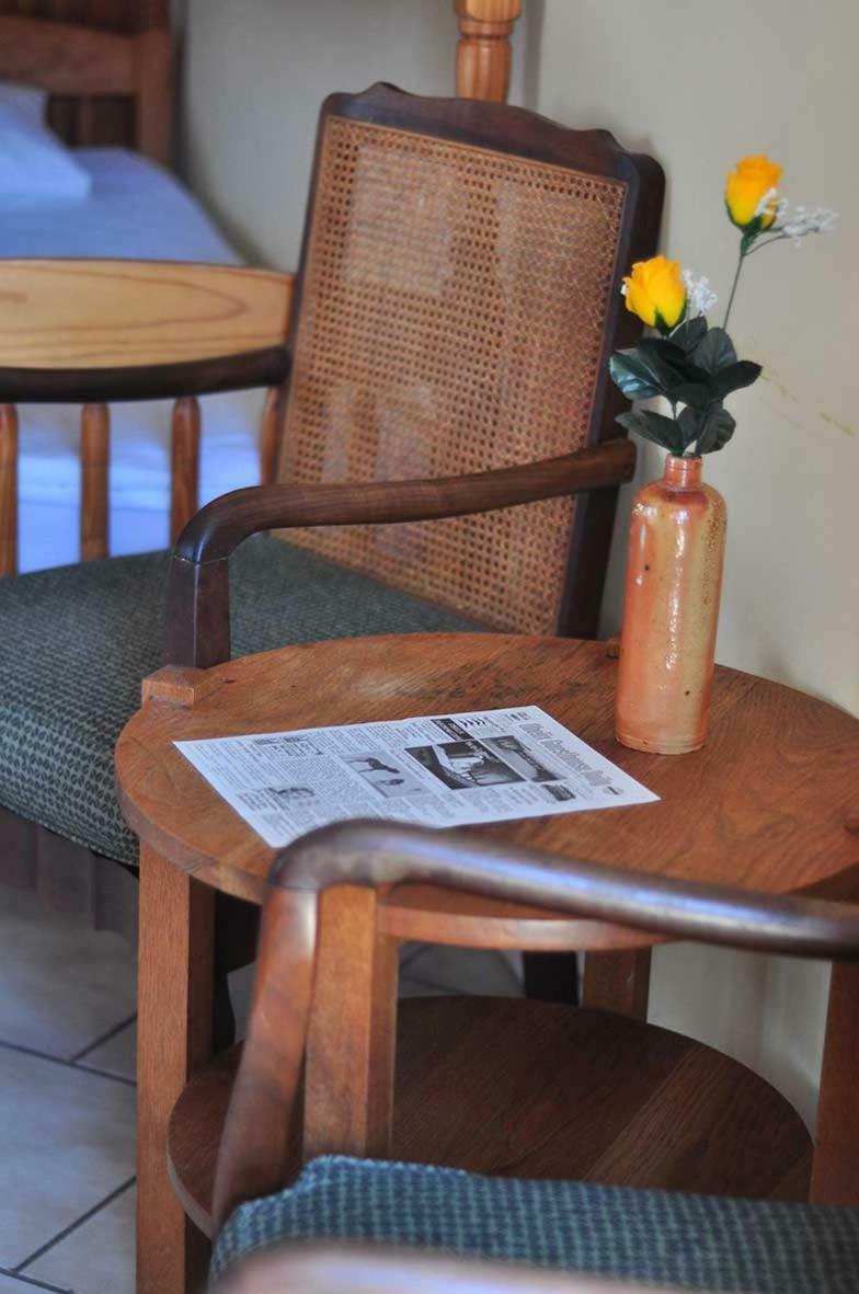 Obelix Guesthouse Lüderitz エクステリア 写真
