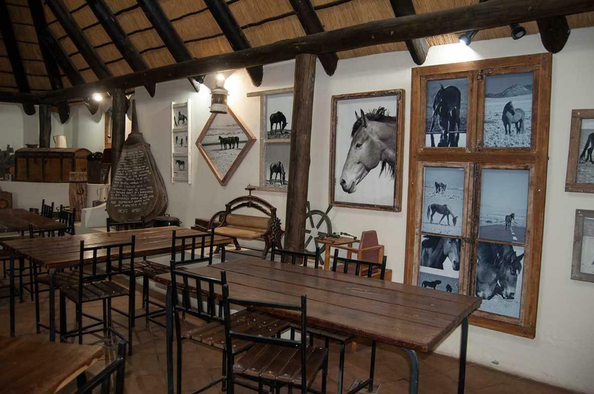 Obelix Guesthouse Lüderitz エクステリア 写真